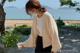 最近火了一种上衣叫：“杏衫”，洋气显白，4、50岁女人穿正合适图片