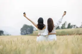 人和人的关系：始于性格，陷于三观，终于人品图片