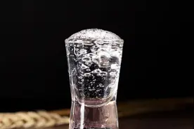 草原白酒60度绿瓶评价，60度草原白是粮食酒吗图片
