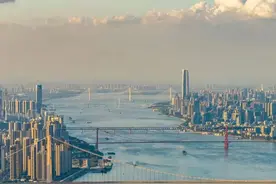 生日快乐！武汉长江大桥图片