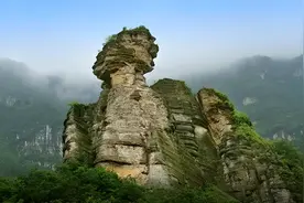 武隆大山深处的这座百年古镇，景点众多，竟有一座“狮身人面”石图片