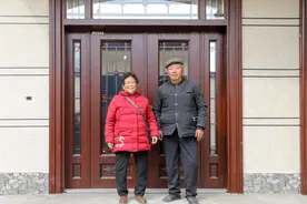 河南武陟小伙王帅帅为爷奶盖房尽孝引热议，来看最新探访 | 视频图片