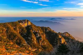 漫忆当年爬泰山图片