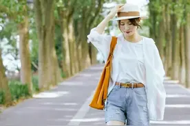 女人再胖也别瞎穿，记住以下5个“穿衣秘诀”，显瘦又有气质图片