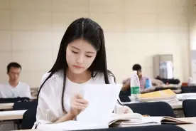 大学英语四六级将迎变化，部分考生将无法“再见”，大学生需重视图片