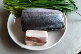 包鲅鱼饺子，记得“1水2料3油”，饺子鲜嫩不腥，国庆家宴露一手图片