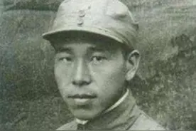 黄永胜被判刑入狱，他的妻子为何安然无恙？并且官职越当越高图片