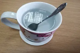长期喝电壶烧水，有毒还致癌？玻璃电壶和不锈钢电壶，用哪种好？图片