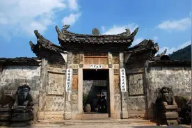 俗语“宅子出四喜，家中出贵人”啥意思？老祖宗的话，也有点道理图片