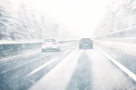 降雪再度来袭！这份雪天安全提示请收好丨安全提示图片