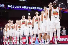 CBA四强出炉，上海广东过关，苏群的预测正确率出炉，仅50%图片