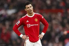 英超-C罗进球无效 桑乔破门 曼联1-1南安普顿遭遇三场不胜图片