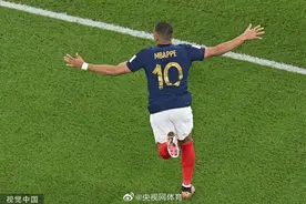 世界杯积分榜！首支16强球队诞生，卫冕冠军奠定小组第一图片