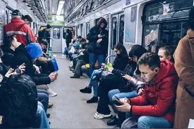 乌克兰首都基辅逐渐恢复正常图片