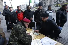 抓壮丁抓到市政府，乌征兵凑不出15万，泽连斯基盯上欧盟：返难民图片