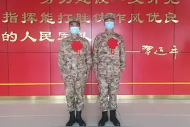 陪着哥哥去参军，兄弟俩携手入军营图片