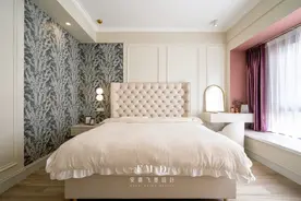 女生最爱的梳妆台，家里的这3个地方可以安排上，大小户型都适用图片