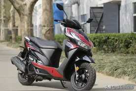 新车｜售12980元起，4款配置，水冷踏板大阳VRS150正式上市图片