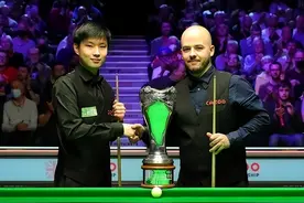 赵心童3-0强势冲冠，中国帅哥夺冠军联赛2连胜，连轰2杆105分图片