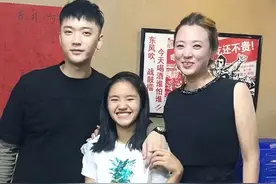 李勒优翻车！抢晋妈1.7W卡地亚戒指，四处炫耀被嘲：早晚翻车图片