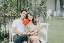 当女人问你“在干嘛”，男人的这4个回复，才显得情商高图片