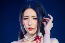 TVB女星表演频出意外！换衣时被人闯入吓哭，震伤耳膜发烧急求医图片
