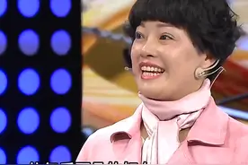 农妇带着家中咸菜碗鉴宝，全场哄堂大笑，专家：下一个亿万富翁图片