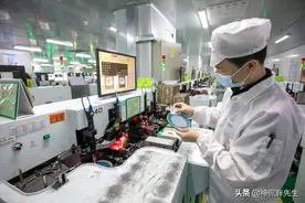 中国单晶硅原本落后欧美50年！幸亏有他：我们仅用4年就完成反超图片