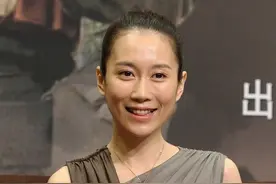 黄磊的学生，海清的闺蜜，凭演技骄傲的温峥嵘为何走到如此地步？图片