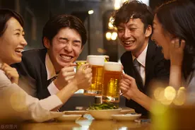 酒后心脏不舒服，小心喝酒喝出心脏病！图片
