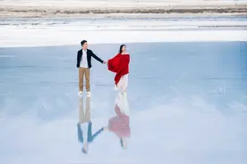 青海天空之镜茶卡盐湖婚纱摄影5条攻略，旅拍婚纱照美到怀疑人生图片