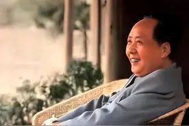 1948年胡适断然拒绝毛泽东挽留前往美国，毛泽东：他曾是我的楷模图片