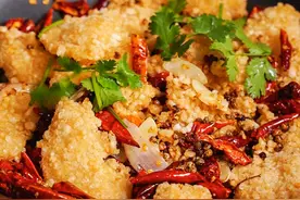 一口咬下去，爽口麻辣酥脆！锅巴鱼片做法，看这里！图片