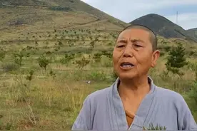 山西一位70岁的尼姑，一人修寺、种树，为啥欠下二十多万？图片