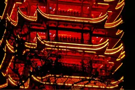 武汉黄鹤楼，离长江那么远，古人为何在此登楼赋诗图片