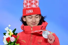 苏翊鸣及教练公开信：看到师徒俩的态度，我觉得稳了图片