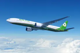 好险！台湾长荣航空飞行途中机舱窗户破裂，机载337名旅客继续飞图片