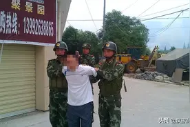 1988年有武警持枪出逃，沿途打死数人，警方出动千人将其剿灭图片