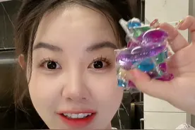 全家每天都穿“新”衣服  一颗洗一筐#立白极地洗衣凝珠图片