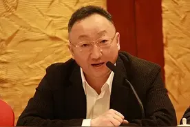 曾被英国王子约见，敢拿5000块做500万生意，南京前首富“栽了”图片