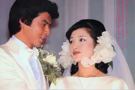 山口百惠：嫁给痴情到老的三浦友和，恩爱41年，丈夫实现所有诺言图片
