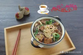 一个人午餐，我从不点外卖也不将就，这么做简单营养又美味花钱少图片