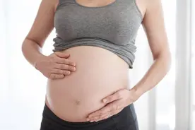 平胸又瘦的女生，有没有可能通过怀孕，让胸部变大？图片