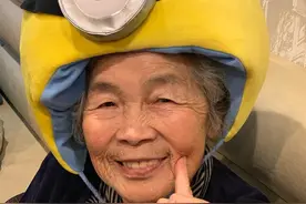 93岁日本老太晒自拍人气暴涨！网友叫好怒赞：有趣的灵魂不会老图片
