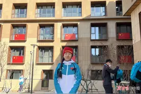 在冰雪运动中绽放青春光彩——记甘肃籍残疾人运动员李甜甜图片