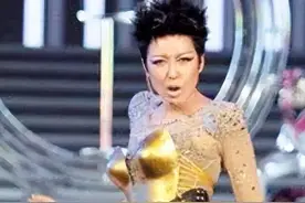 靠唱那英旧歌走红，婚后火速复出被嘲辣眼，孙悦如今过得怎样？图片