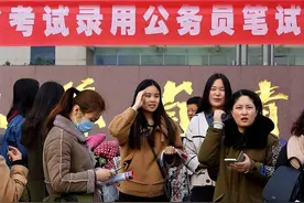 体制对女生有多香？看着录取名单性别栏，领导气鼓鼓的说不出话图片
