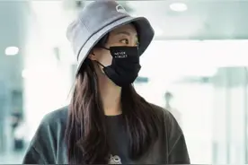 张小斐太会穿了，玩“下衣失踪”秀大长腿，配渔夫帽时髦又吸睛图片
