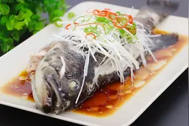 不管有钱没钱，建议老人小孩：多吃这5种深海鱼，营养又美味图片