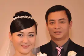 51岁女演员李琳：被前夫一巴掌扇到离婚，二婚嫁给世界冠军很幸福图片